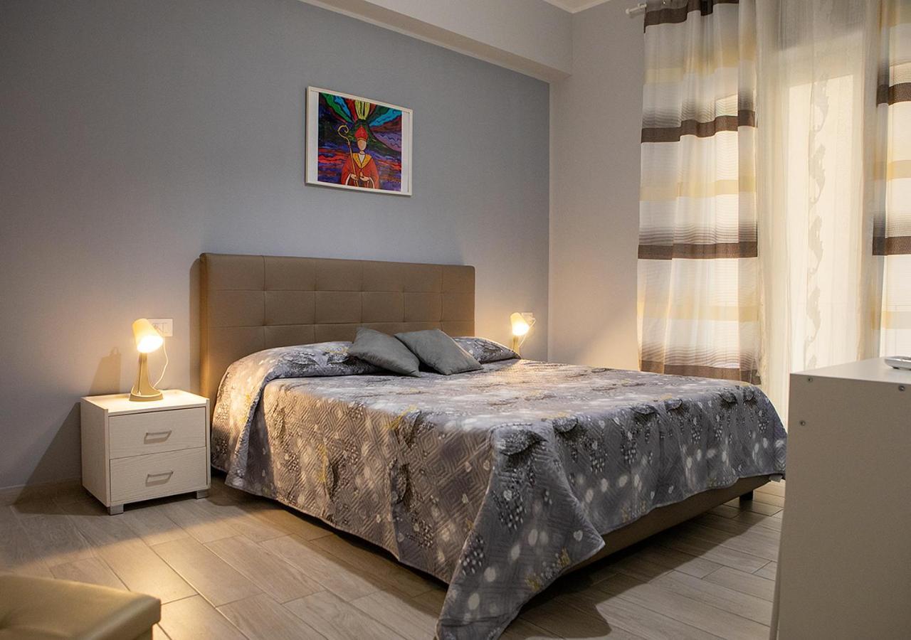 Zuroli Suite Napels Buitenkant foto