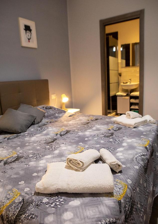 Zuroli Suite Napels Buitenkant foto