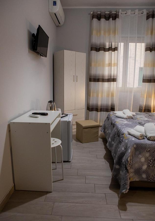 Zuroli Suite Napels Buitenkant foto